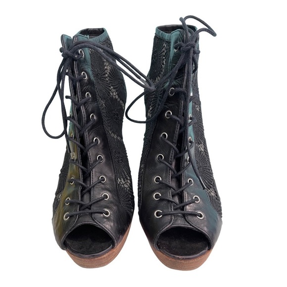 Stuart Weitzman lace peep toe booties - Picture 6 of 14